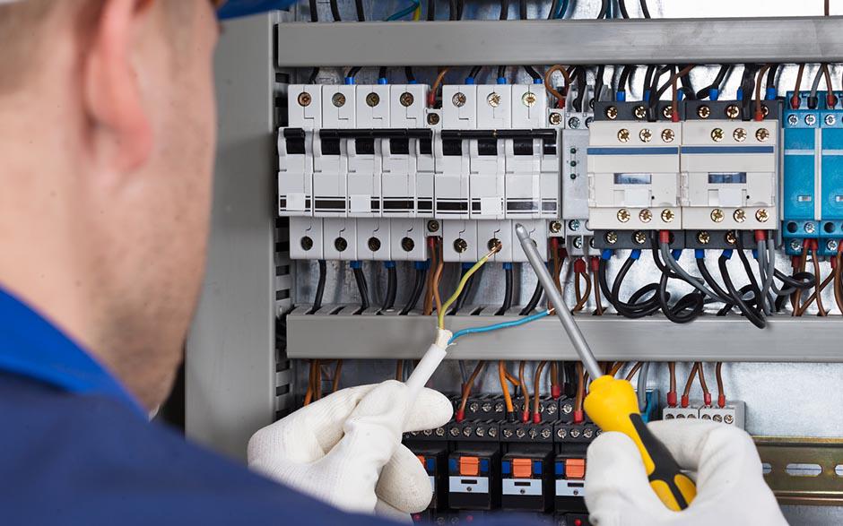 dépannage électricien Suresnes